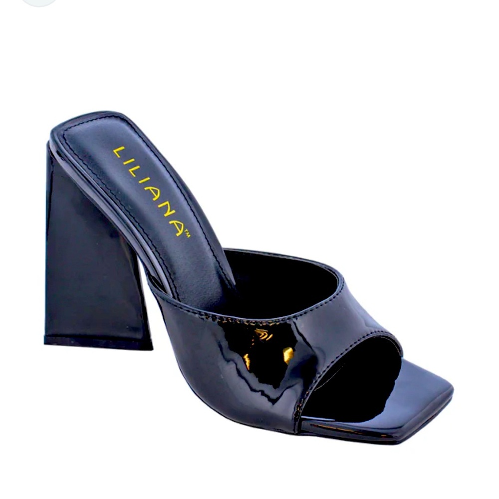 Liliana Glossy Black Mules